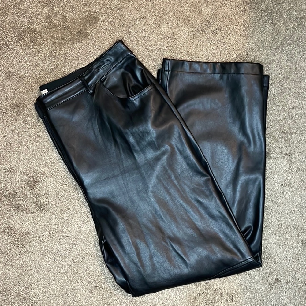 Women’s Petite Leather Pants